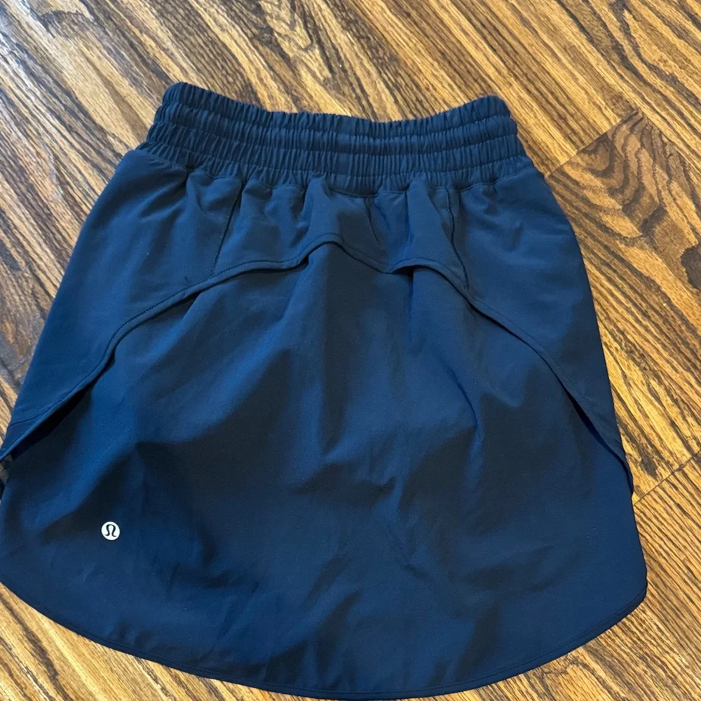 Lululemon navy Blue Athletic Skirt - Picture 2 of 3
